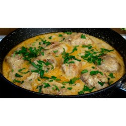 Гедлибже (курица, тушенная в сметане)